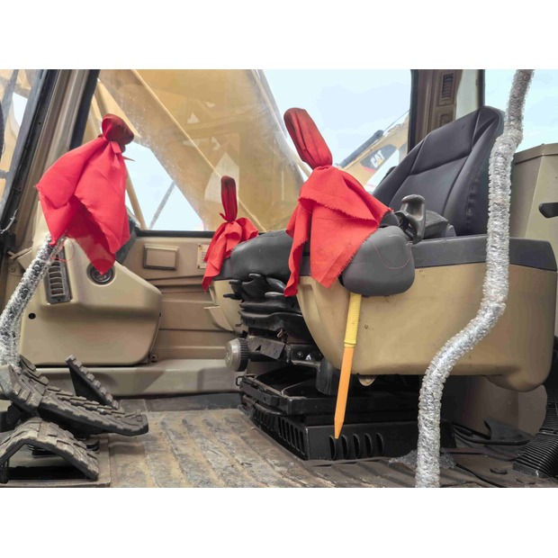 2020 Caterpillar 320BL-42472001