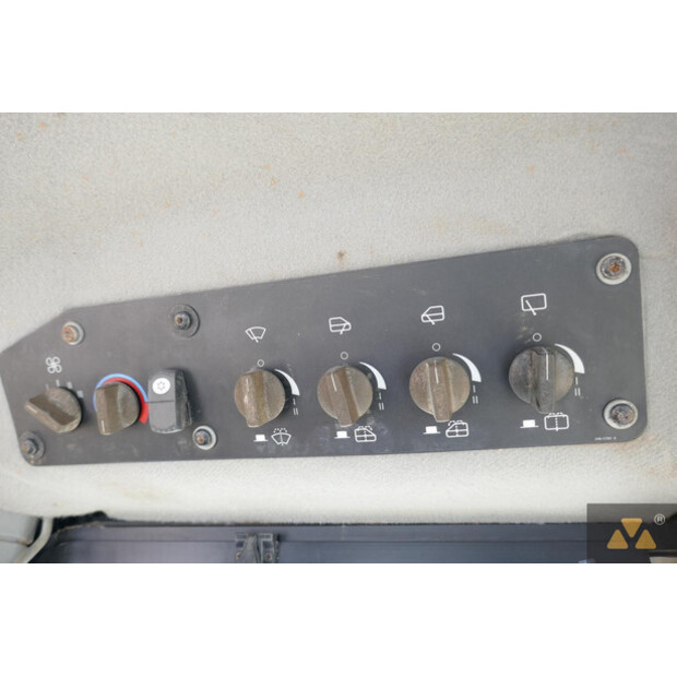 2015 Caterpillar D8T-42472145