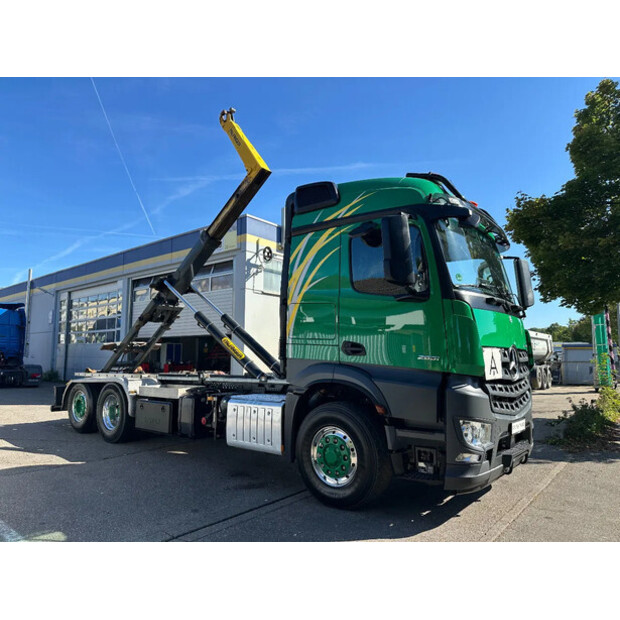 2019 Mercedes-Benz Arocs 2551-42472186