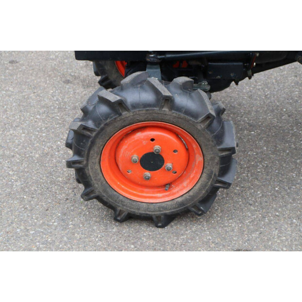 KUBOTA B5000-42472961