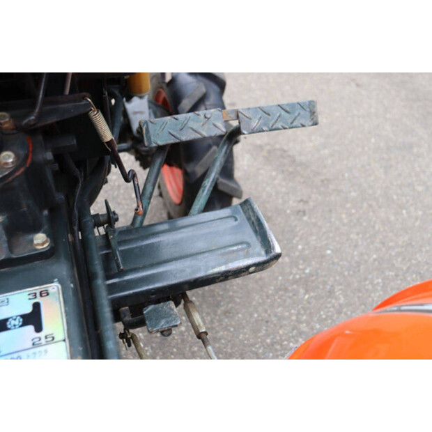 KUBOTA B5000-42472975