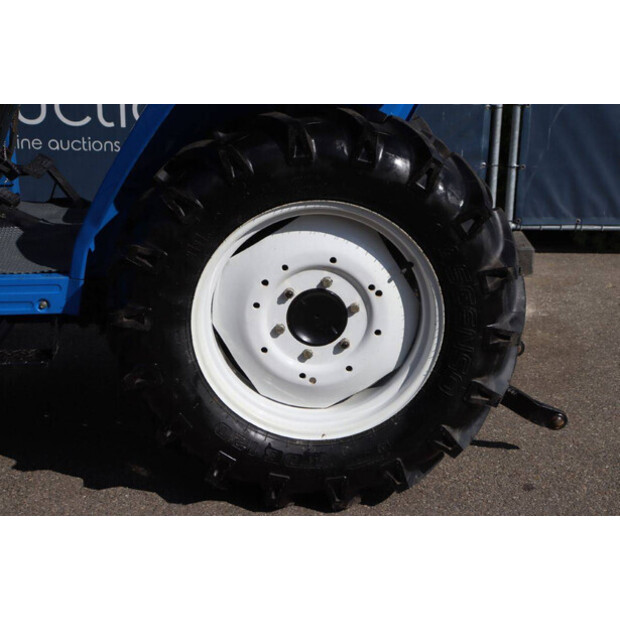 لسكي TA235F-42473633
