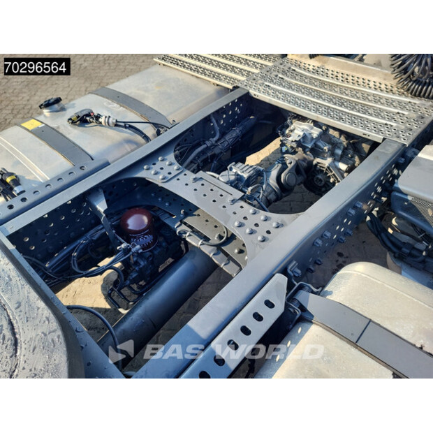 2023 مرسيدس بنز ACTROS 1845-42474614