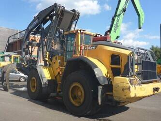 صورة ل شيولات 2019 فولفو L180H