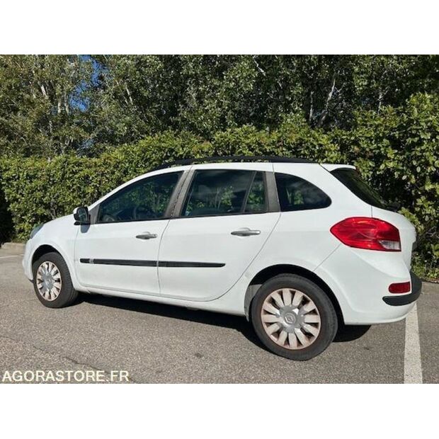 2010 Renault Clio-42487171