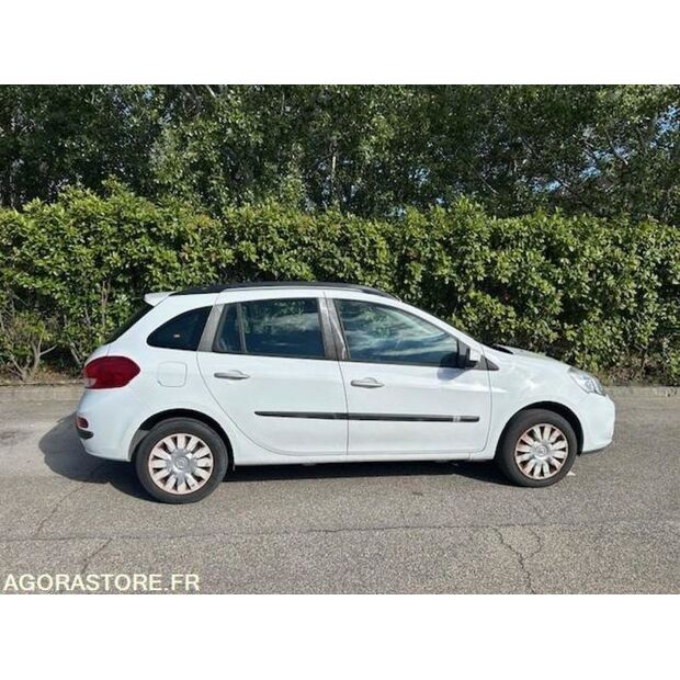2010 Renault Clio-42487175