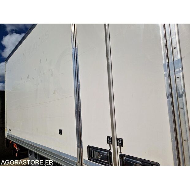 2018 رينو D-42487506