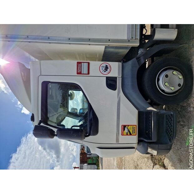 2018 رينو D-42487537