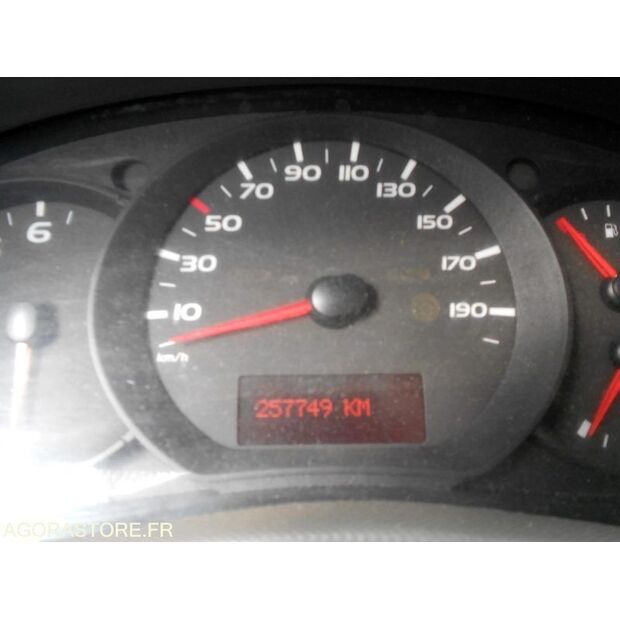 2013 Renault Master 2.3-42487598