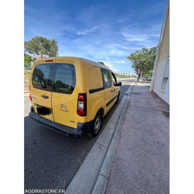 2016 Citroen BERLINGO-42488279