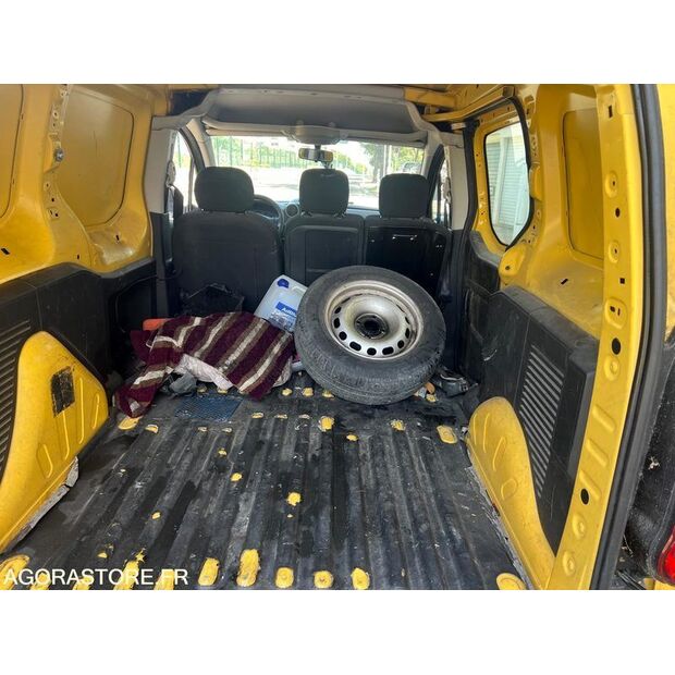 2016 Citroen BERLINGO-42488282