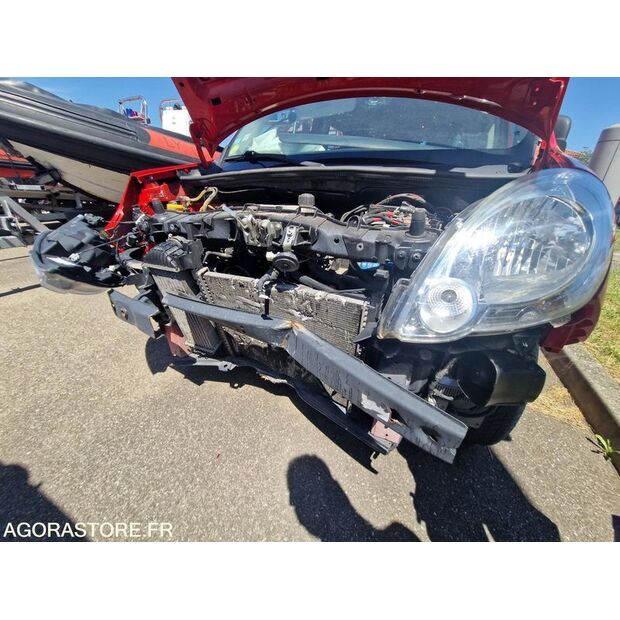 2012 رينو Kangoo-42489346
