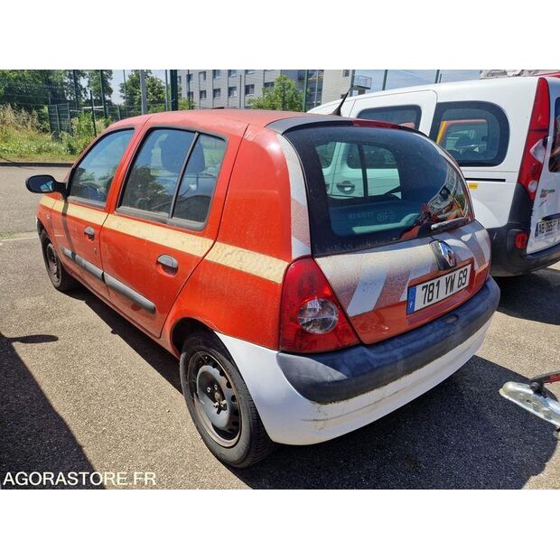 2003 Renault Clio-42489364