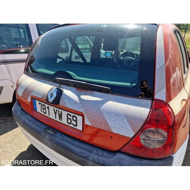 2003 Renault Clio-42489367