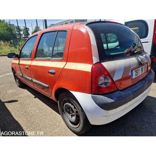 2003 Renault Clio-42489376