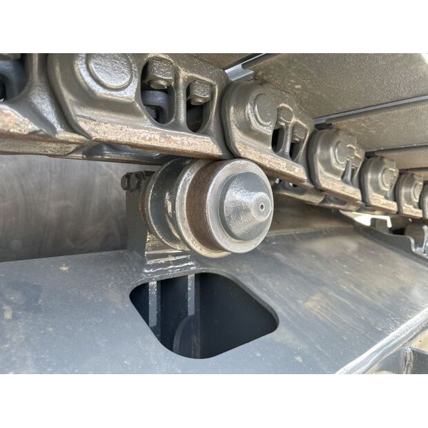2006 Komatsu BR380JG-1E0-42489671