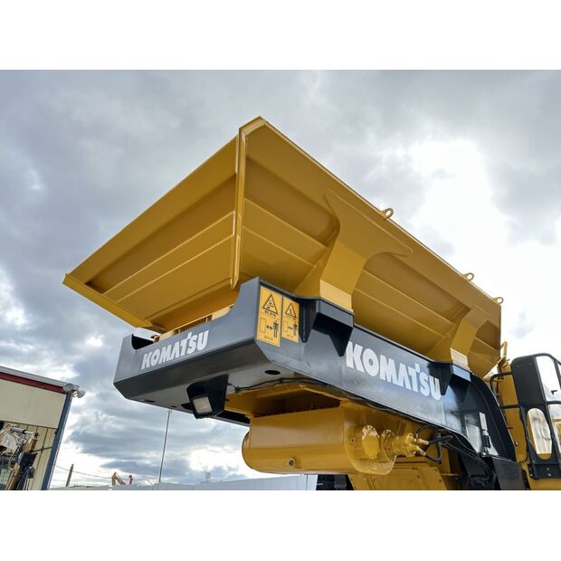 2006 Komatsu BR380JG-1E0-42489679