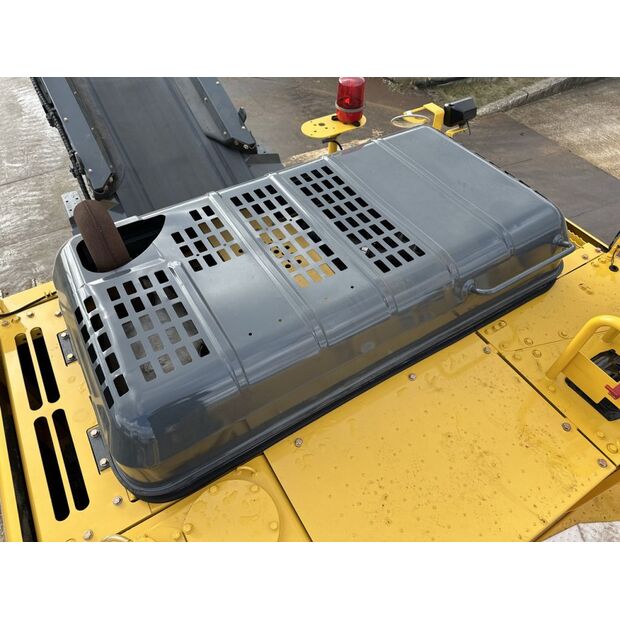 2006 Komatsu BR380JG-1E0-42489688
