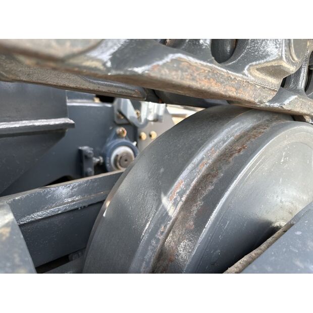 2006 Komatsu BR380JG-1E0-42489708