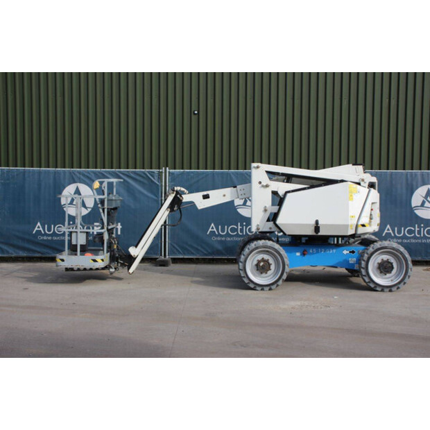 2001 JLG H340AJ-42490001