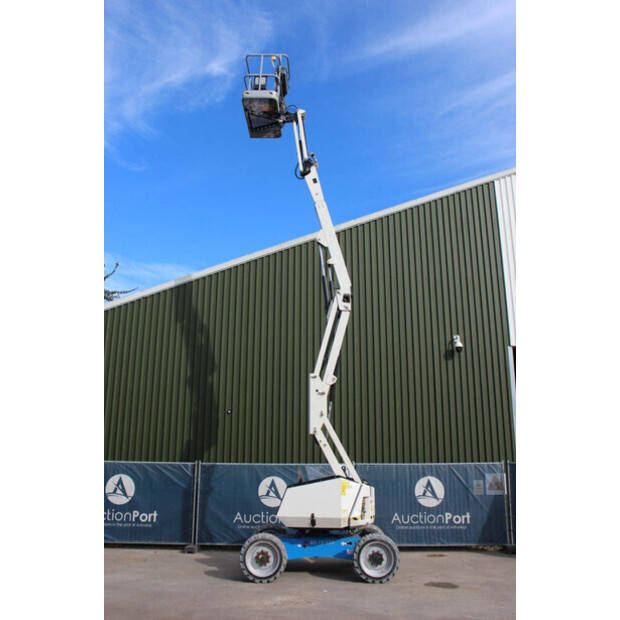 2001 JLG H340AJ-42490027