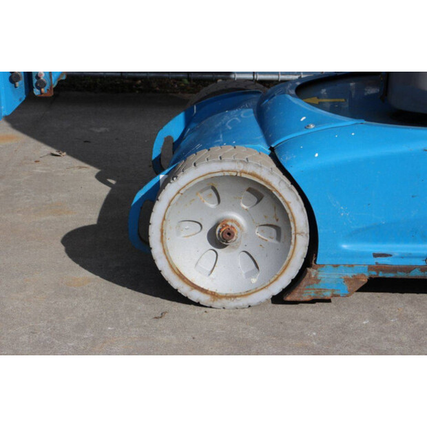 2015 Genie GR26J-42490073