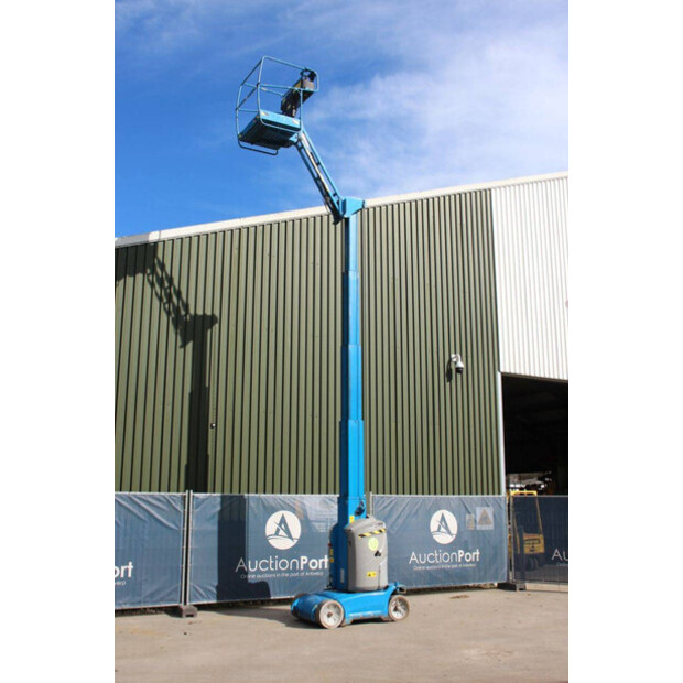 2015 Genie GR26J-42490079