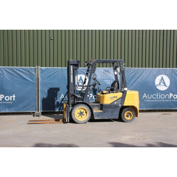 2006 Doosan D30S-3-42490117