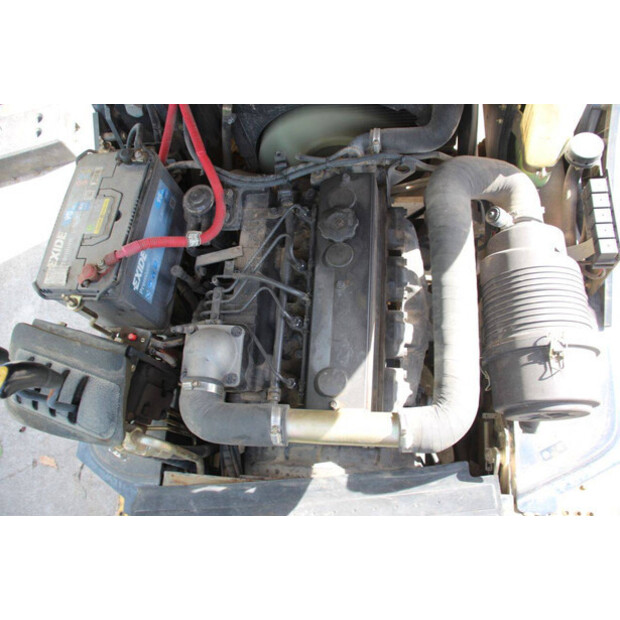2006 Doosan D30S-3-42490132