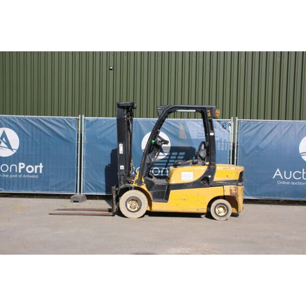 2015 Yale GDP25LX-42490181