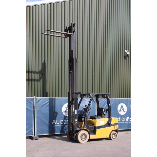 2015 Yale GDP25LX-42490208