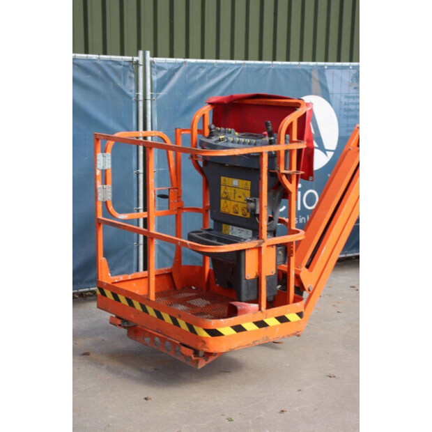 2007 JLG E300AJP-42490220