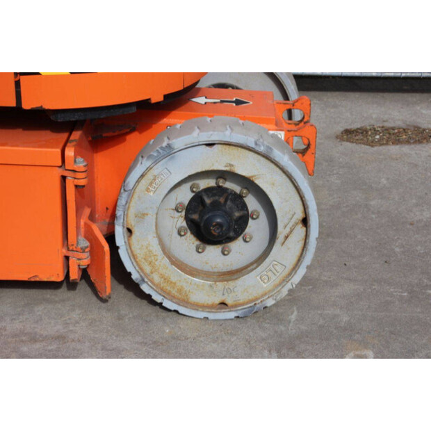 2007 JLG E300AJP-42490226
