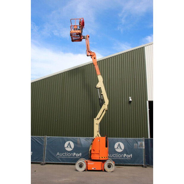 2007 JLG E300AJP-42490234