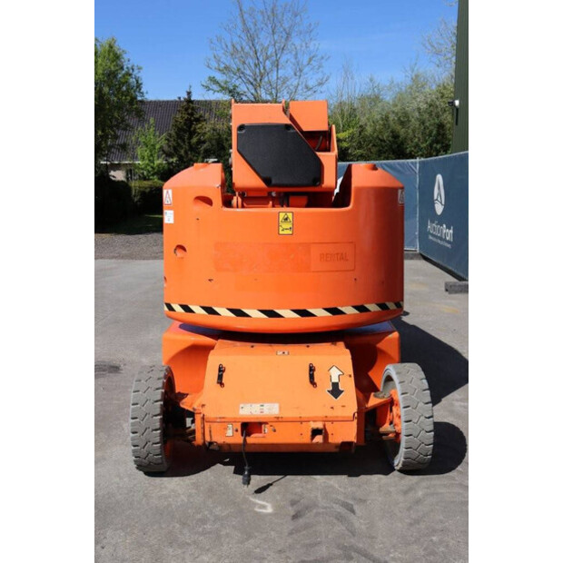 2011 JLG E400AJPN-42490399