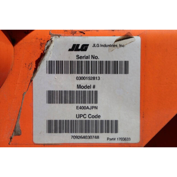 2011 JLG E400AJPN-42490415