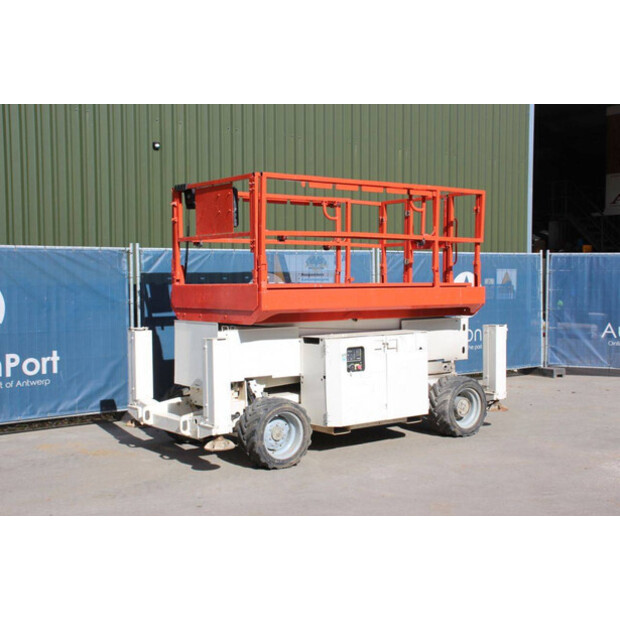 2013 Genie GS-3369-42490426
