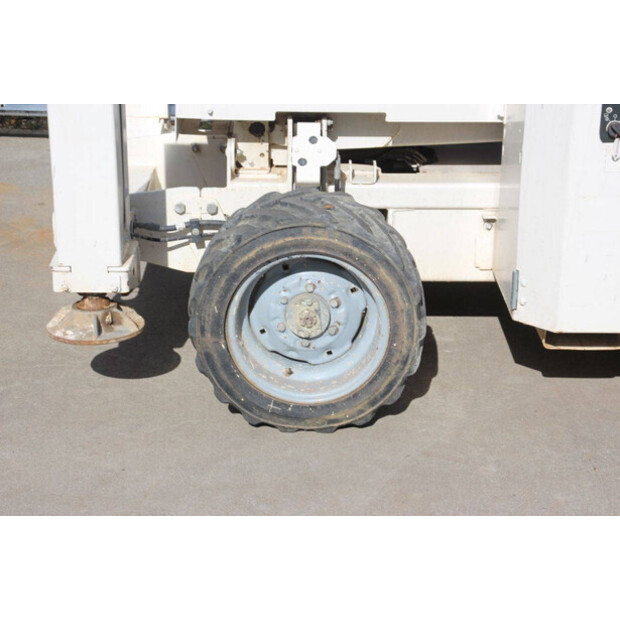 2013 Genie GS-3369-42490429