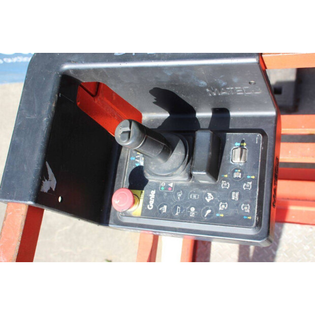2013 Genie GS-3369-42490439