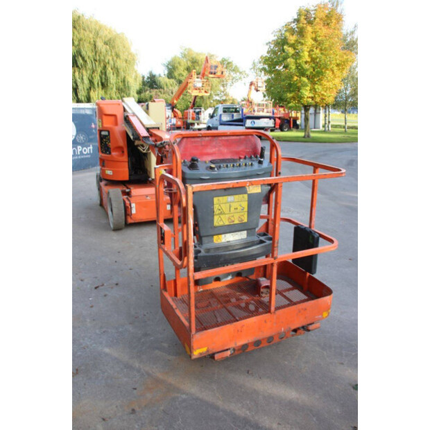 2006 JLG E300AJP-42490478