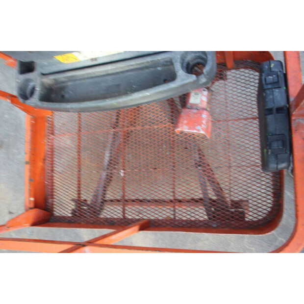 2006 JLG E300AJP-42490482