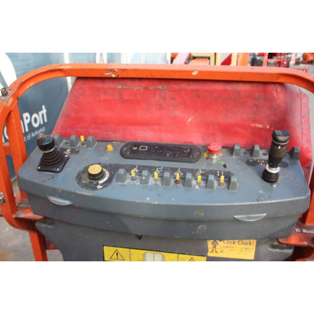 2006 JLG E300AJP-42490484