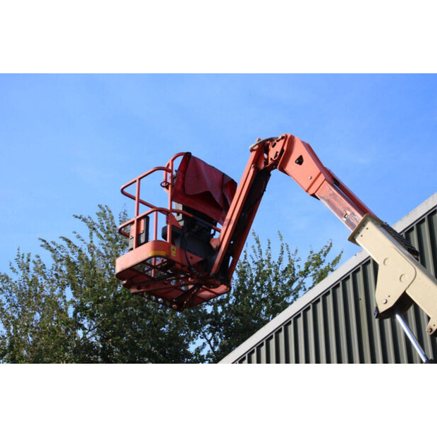 2006 JLG E300AJP-42490495