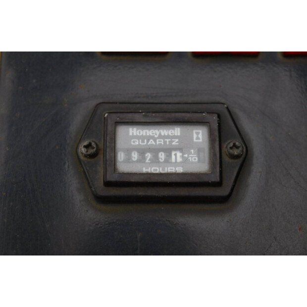 2017 YANMAR C12R-B-42491583