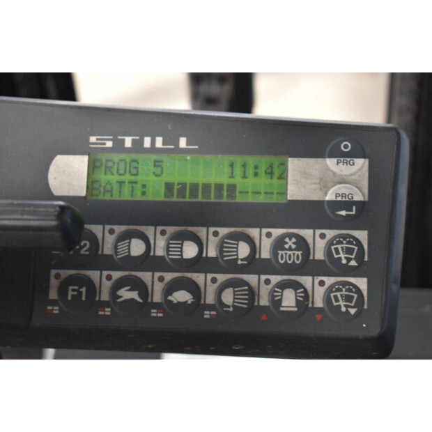 2000 Still R20-16-42492088