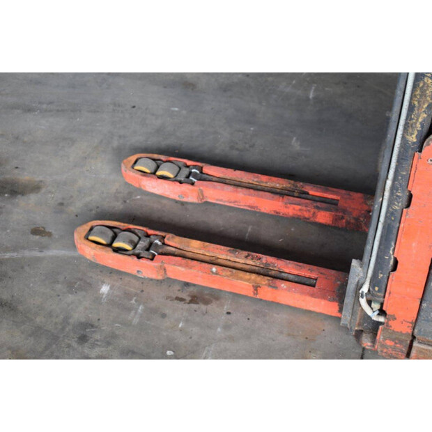 2011 Linde L14-42492183