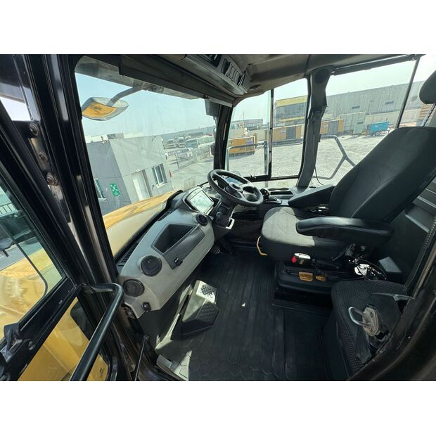 2018 كاتربيلر 745-42493415