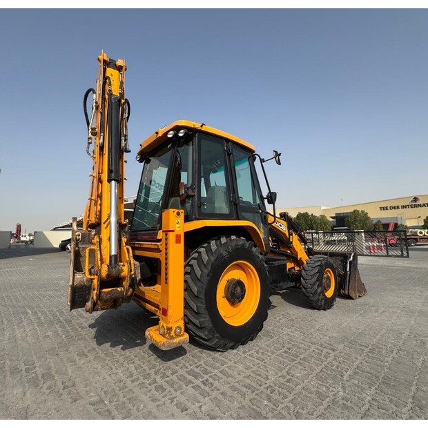 2024 JCB 3DX-42493465