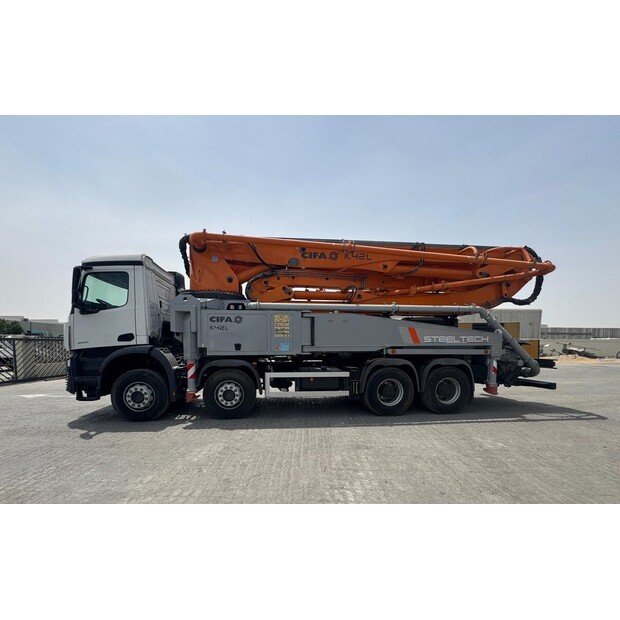 2022 Mercedes-Benz K42L-42493475