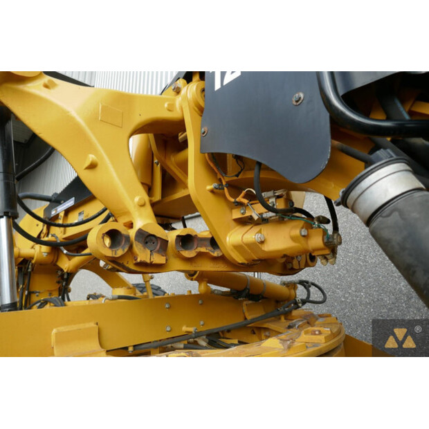 2018 Caterpillar 120M2-42493911